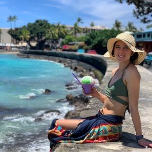 Meet your Posher, Christina